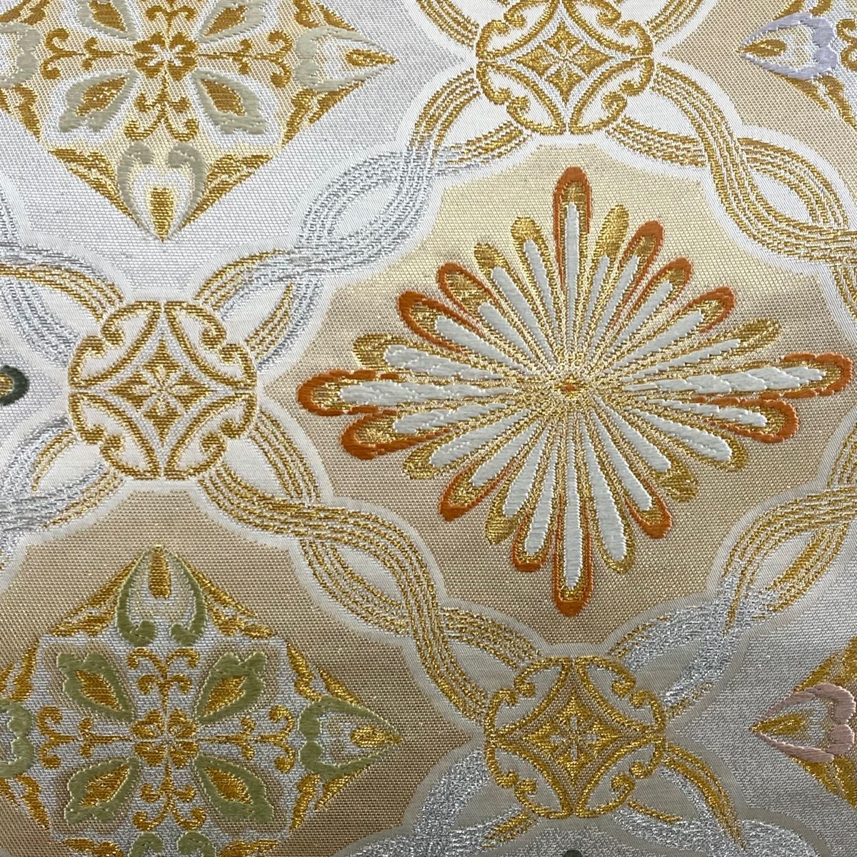 袋帯 秀品 花菱 金銀糸 箔 金色 六通 正絹