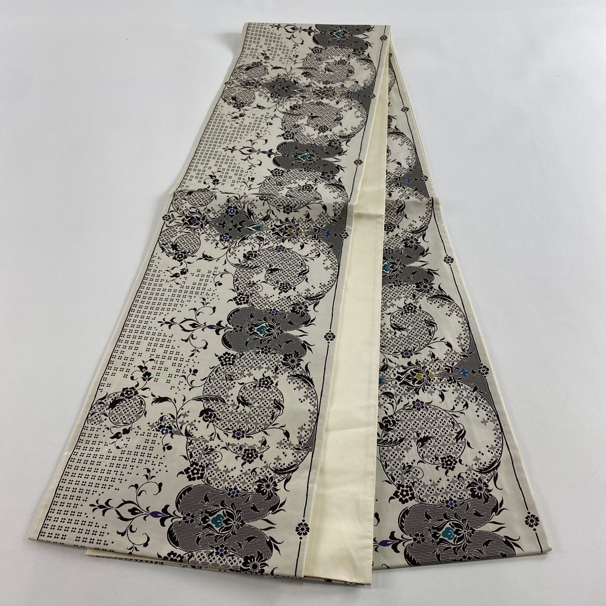  袋帯 秀品 花唐草 幾何学模様 ベージュ 全通 正絹 袋帯 帯