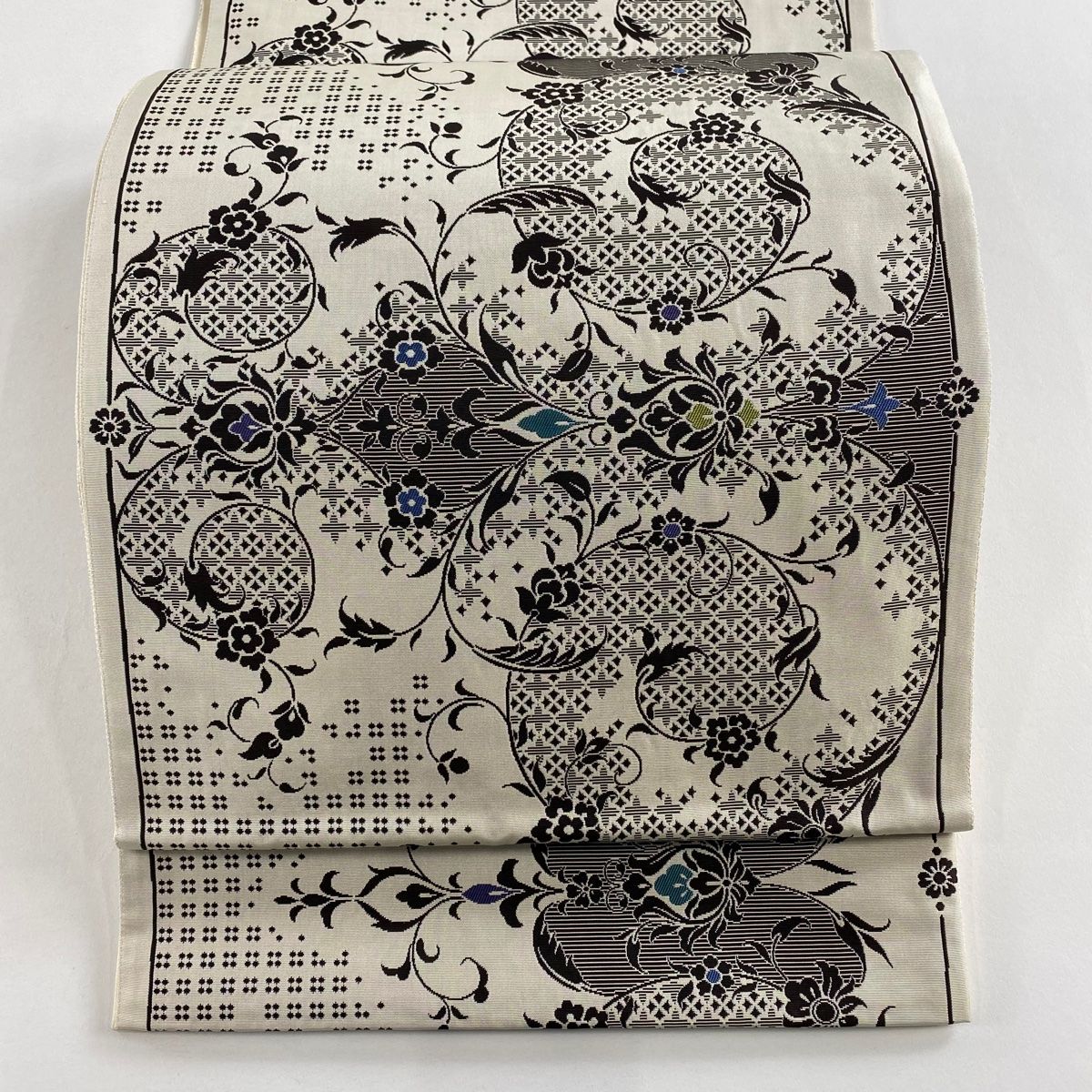 袋帯 秀品 花唐草 幾何学模様 ベージュ 全通 正絹