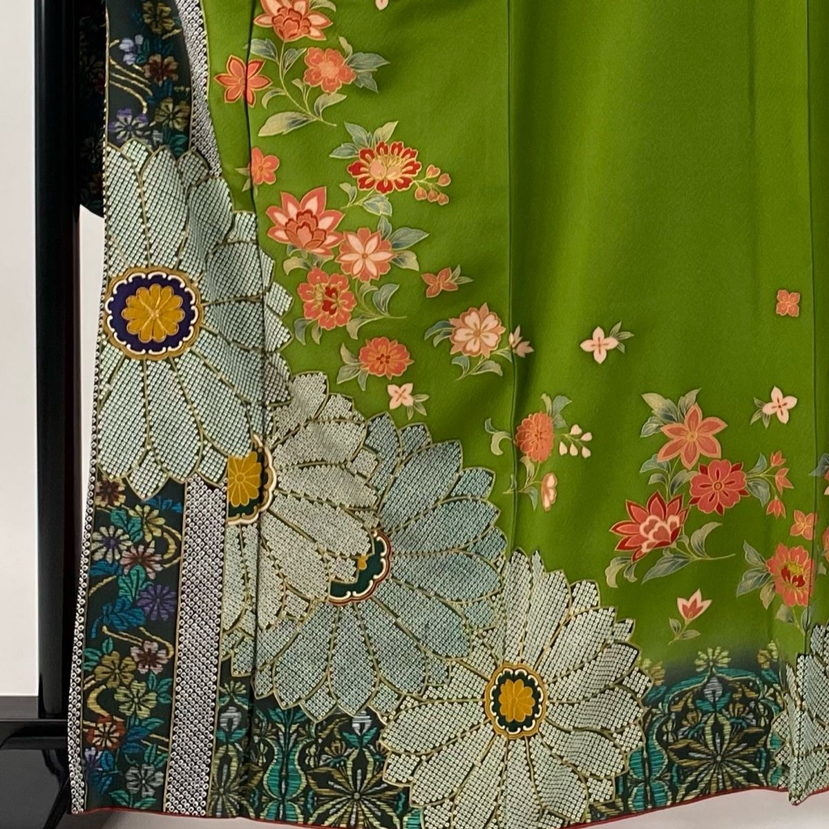 振袖 身丈165 cm 裄丈67 5 L 袷 袋帯フルセット 草花 疋田 金彩 鶯色 正絹 秀品