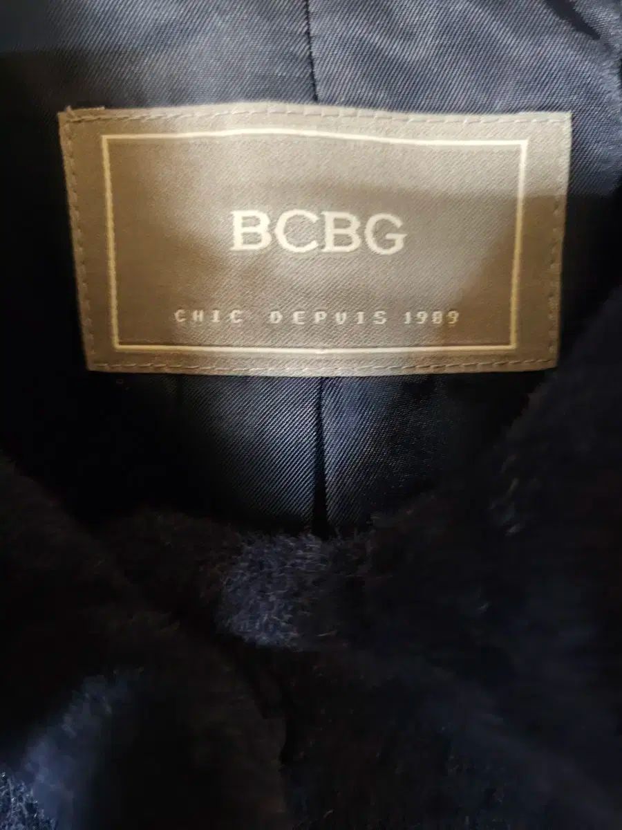 高品質！ BCBG 天然ファー付きジャケット 2021年