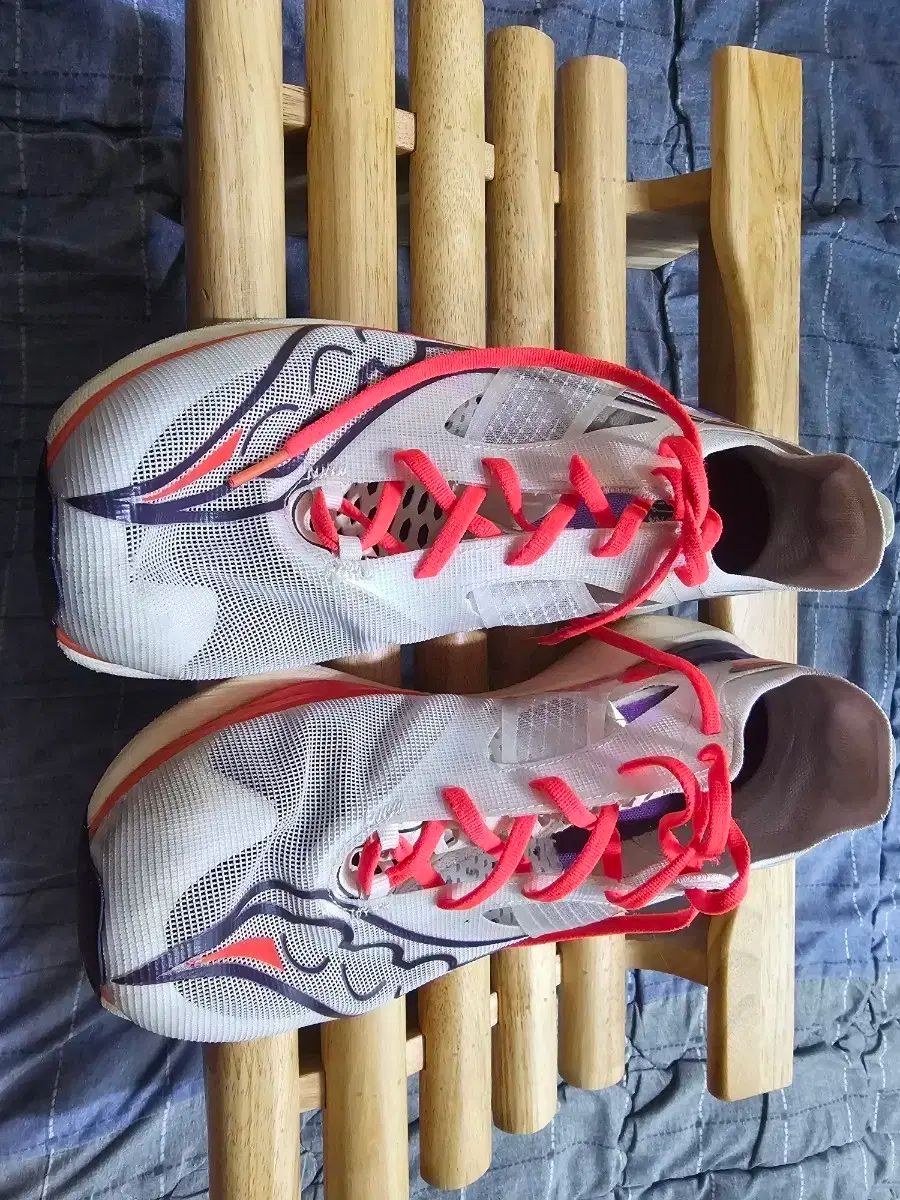 Saucony サッカニー エンドルフィン エリート Elite 1 285mm