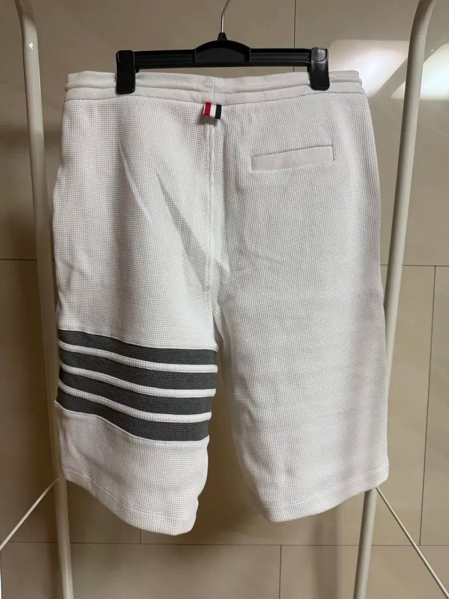 トム ブラウン ワッフル ハーフパンツ