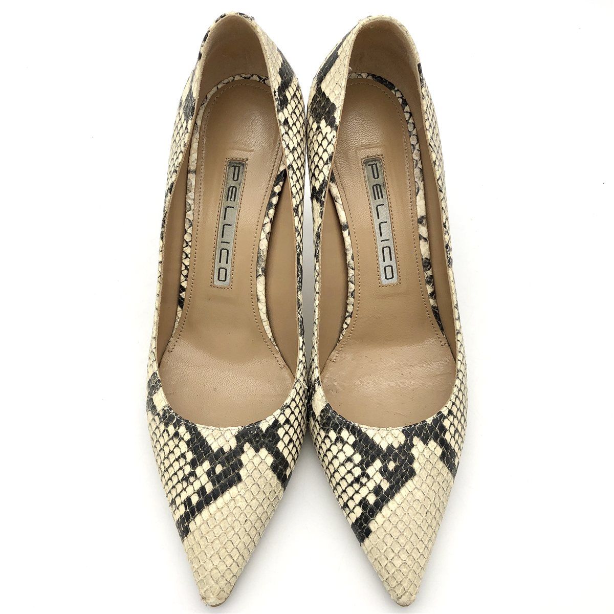 ポインテッドトゥ