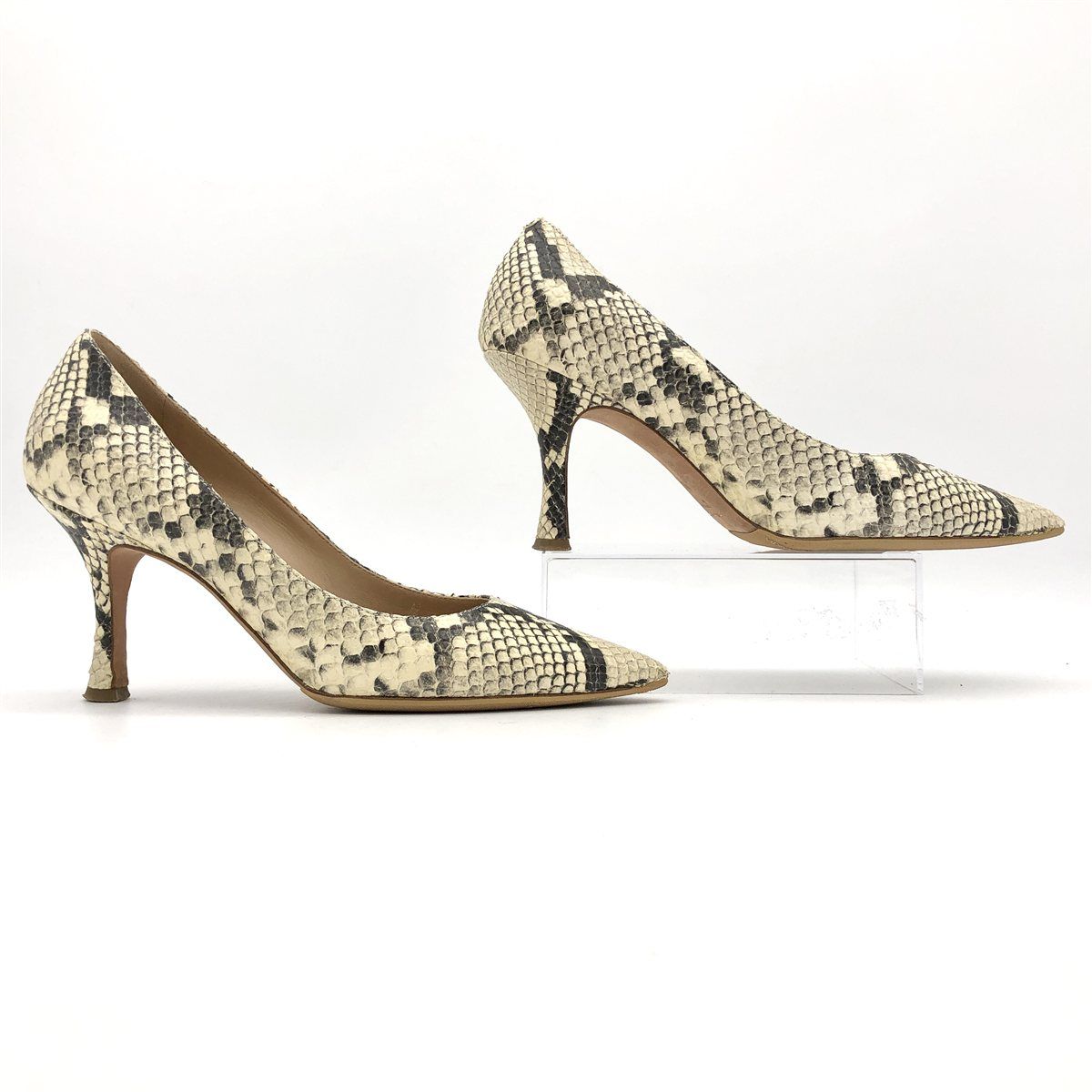 ポインテッドトゥ 1741