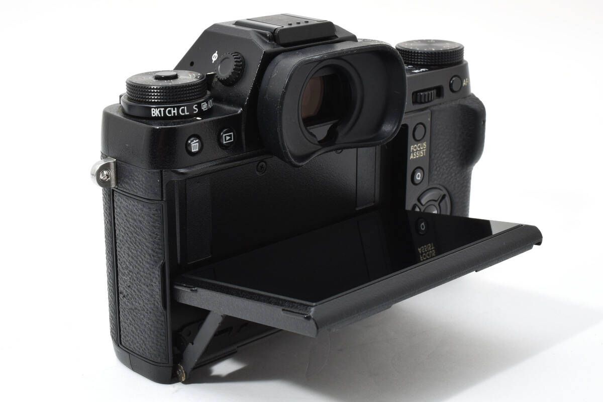 ボディ ブラック