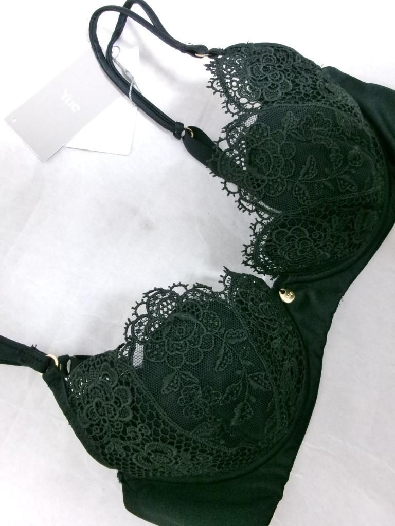 ブラジャー 黒系