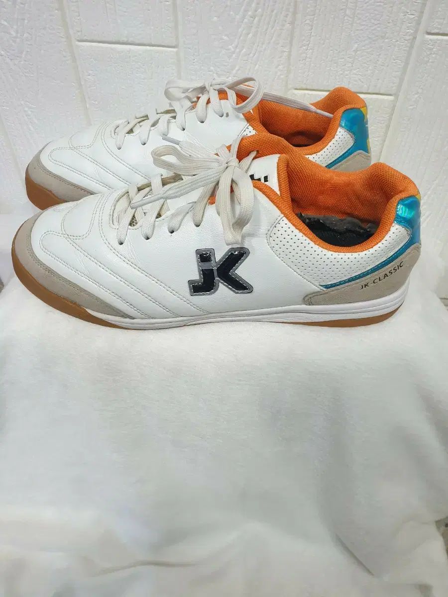 JK Classic 白 スニーカー 275 サッカーシューズ