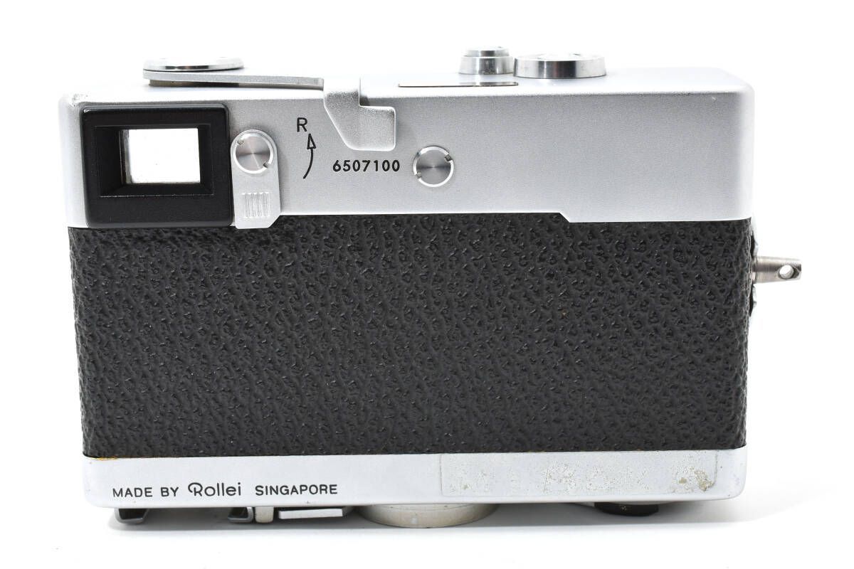 シルバー コンパクトフィルムカメラ