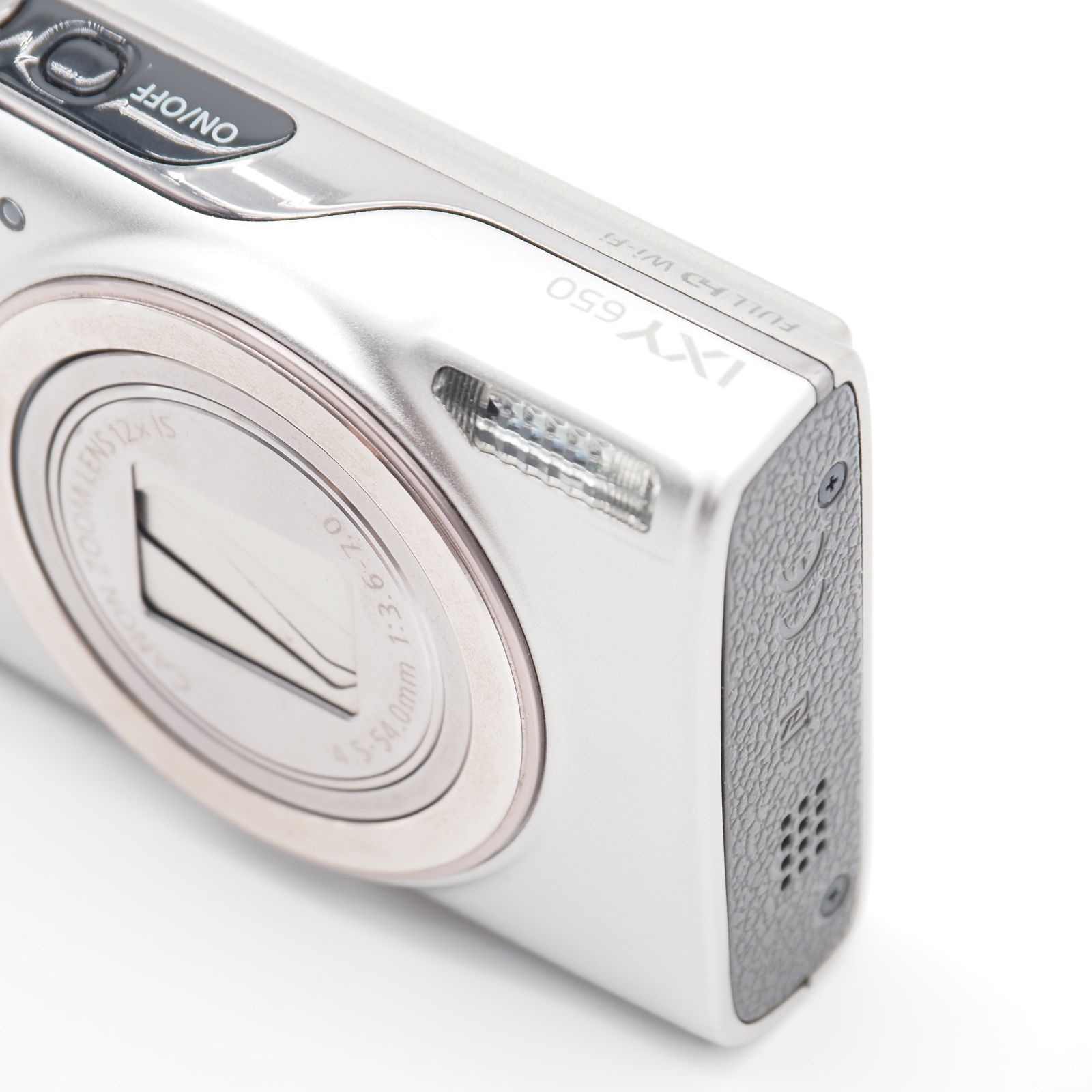 ST00172 上品 Canon コンパクトデジタルカメラ IXY 650 シルバー