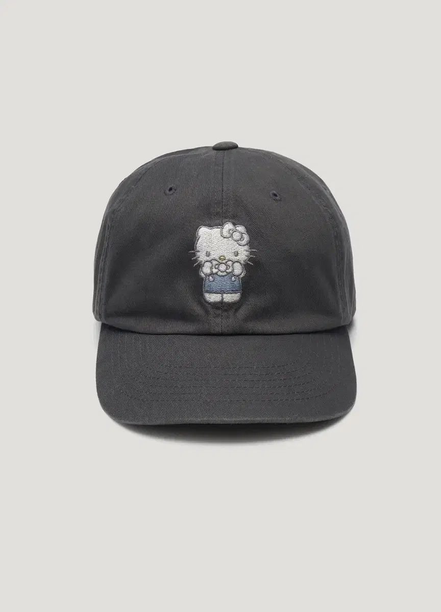 パルベン HELLO KITTY ウォッシュド エンブロイダリー ベースボールキャップ チャコール