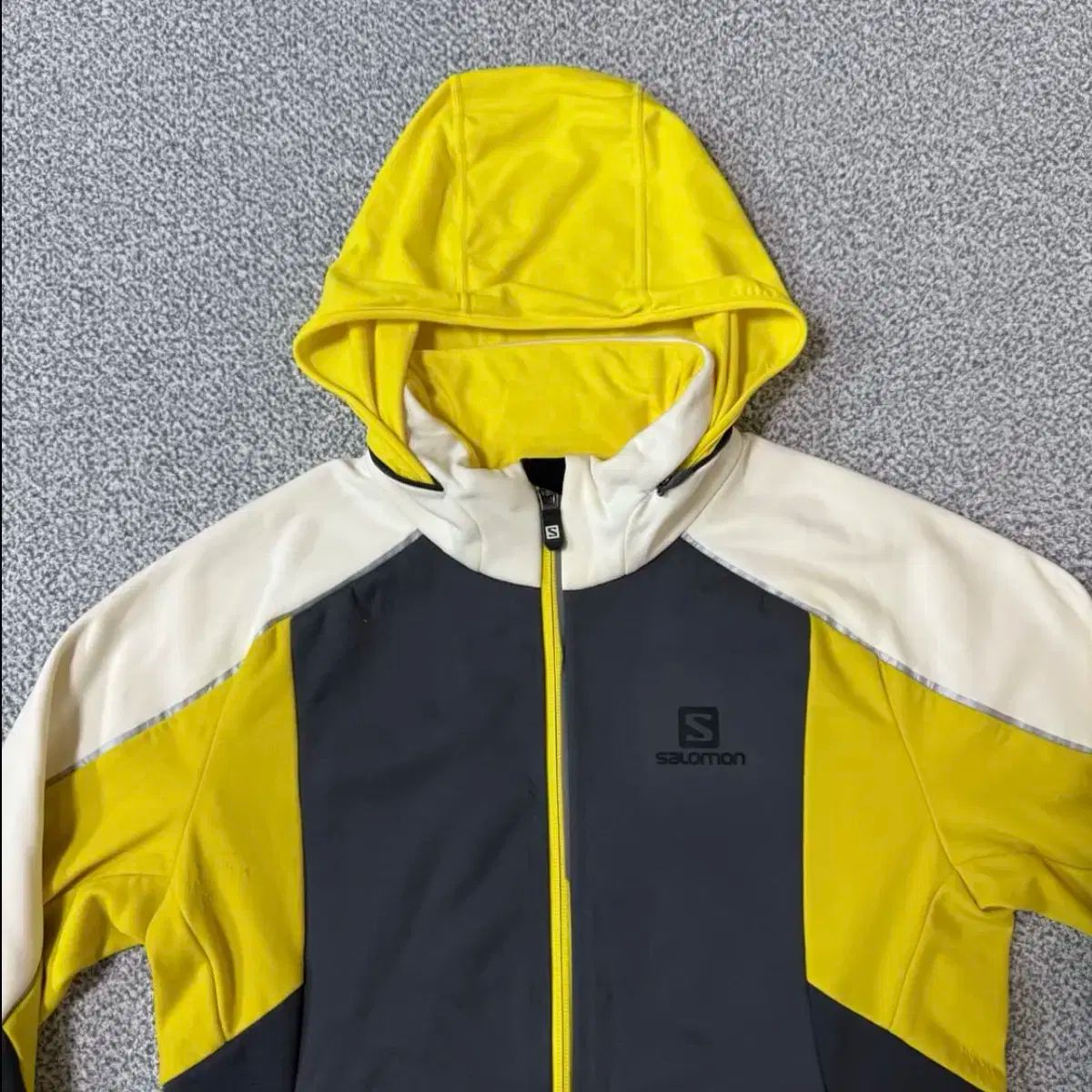 ソフトシェル ジャケット