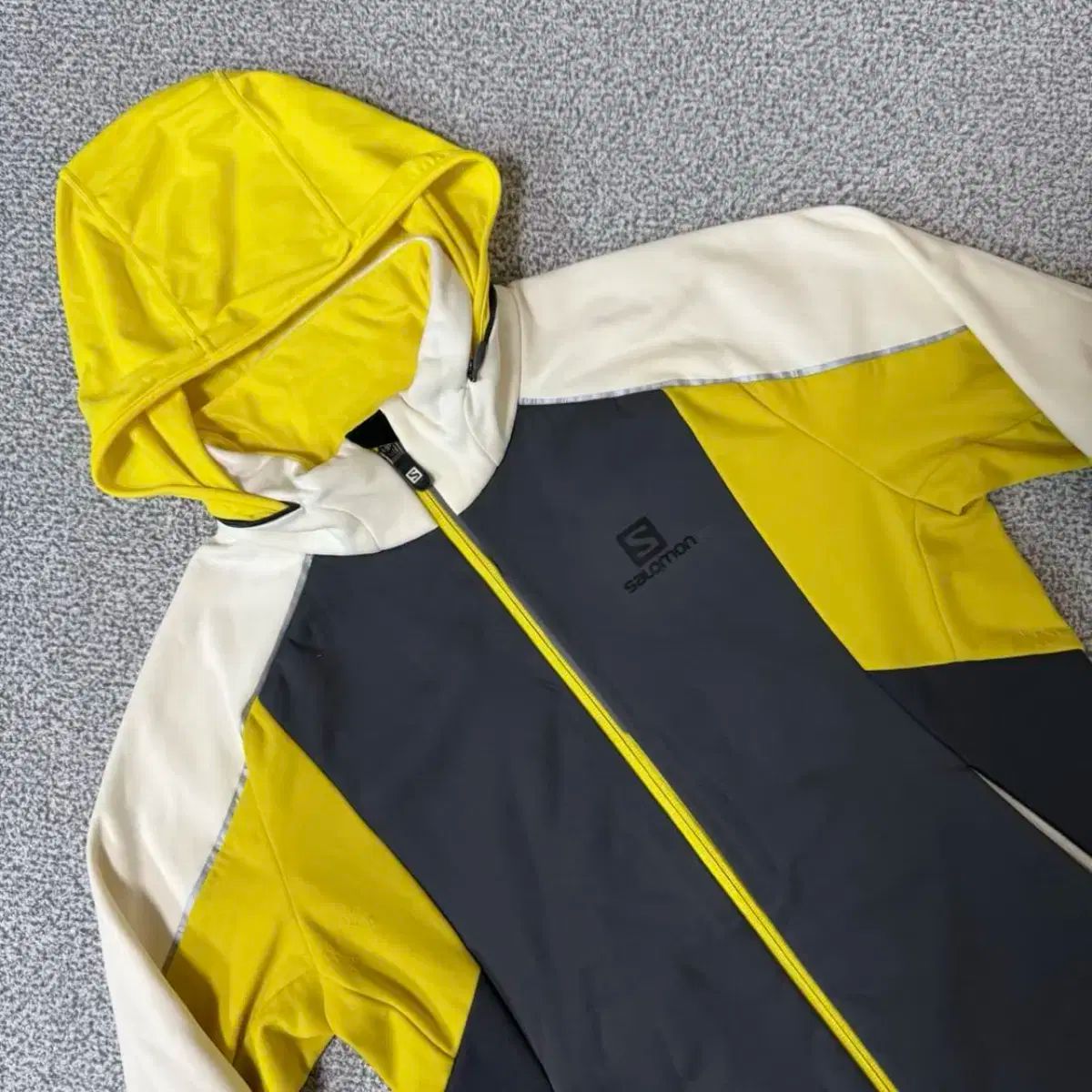 SALOMON Flash ソフトシェル ジャケット レディース