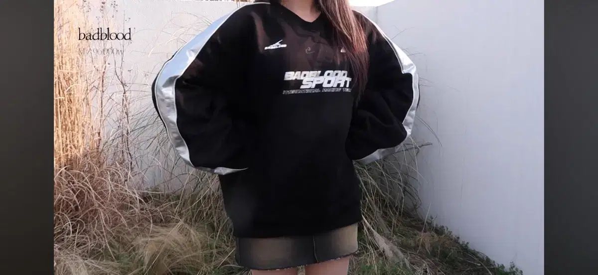 バッドブラッド bad blood リフュール スポート Vネック スウェット