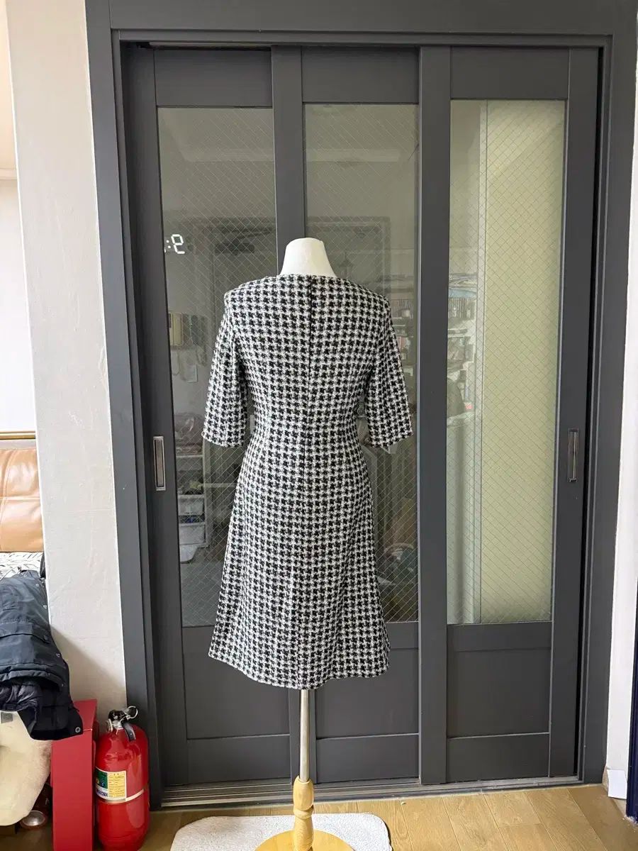 1104ライナー SUPER LYNNちゃん 格子 ブラック＆ホワイト ONE PIECE