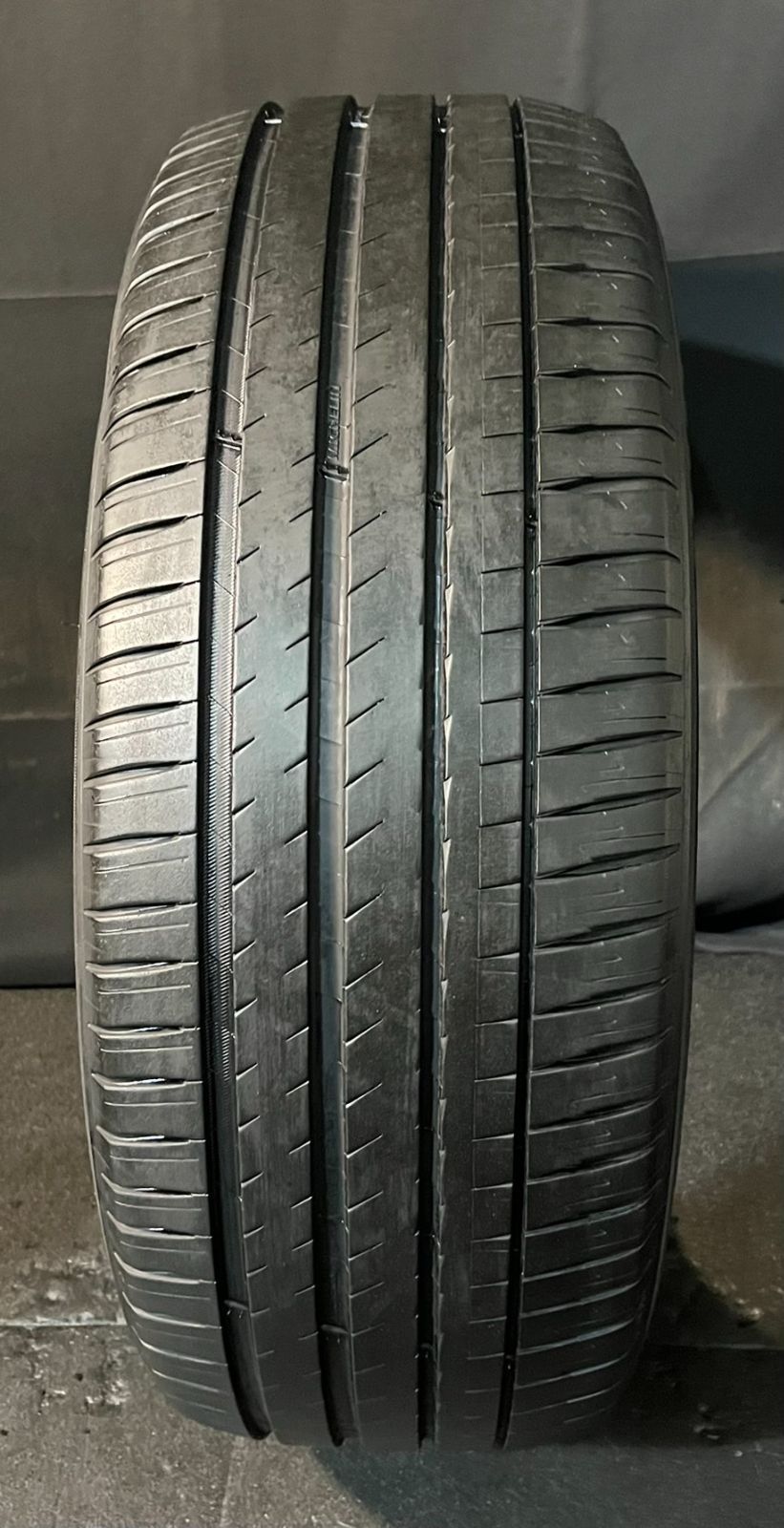 製 約7 6分山 ミシュラン パイロットスポーツ PILOT SPORT 4 SUV 235 50 R 21 1本 h_687