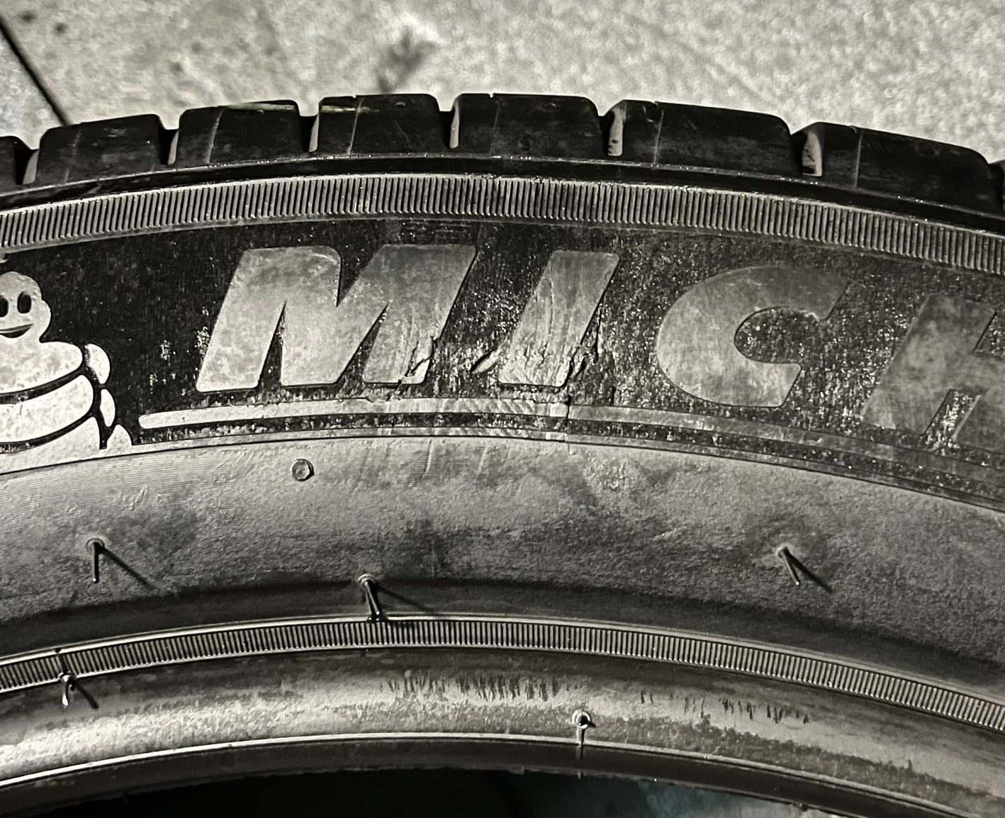  製 約7 6分山 ミシュラン パイロットスポーツ PILOT SPORT 4 SUV 235 50 R 21 1本 h_687 21インチ サマータイヤ ノーマルタイヤ