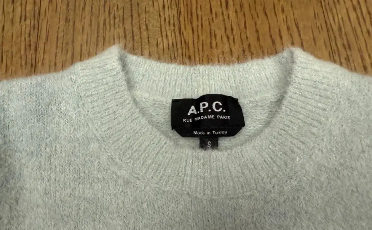 A. P. C. ストライプ パータン ニット セーター