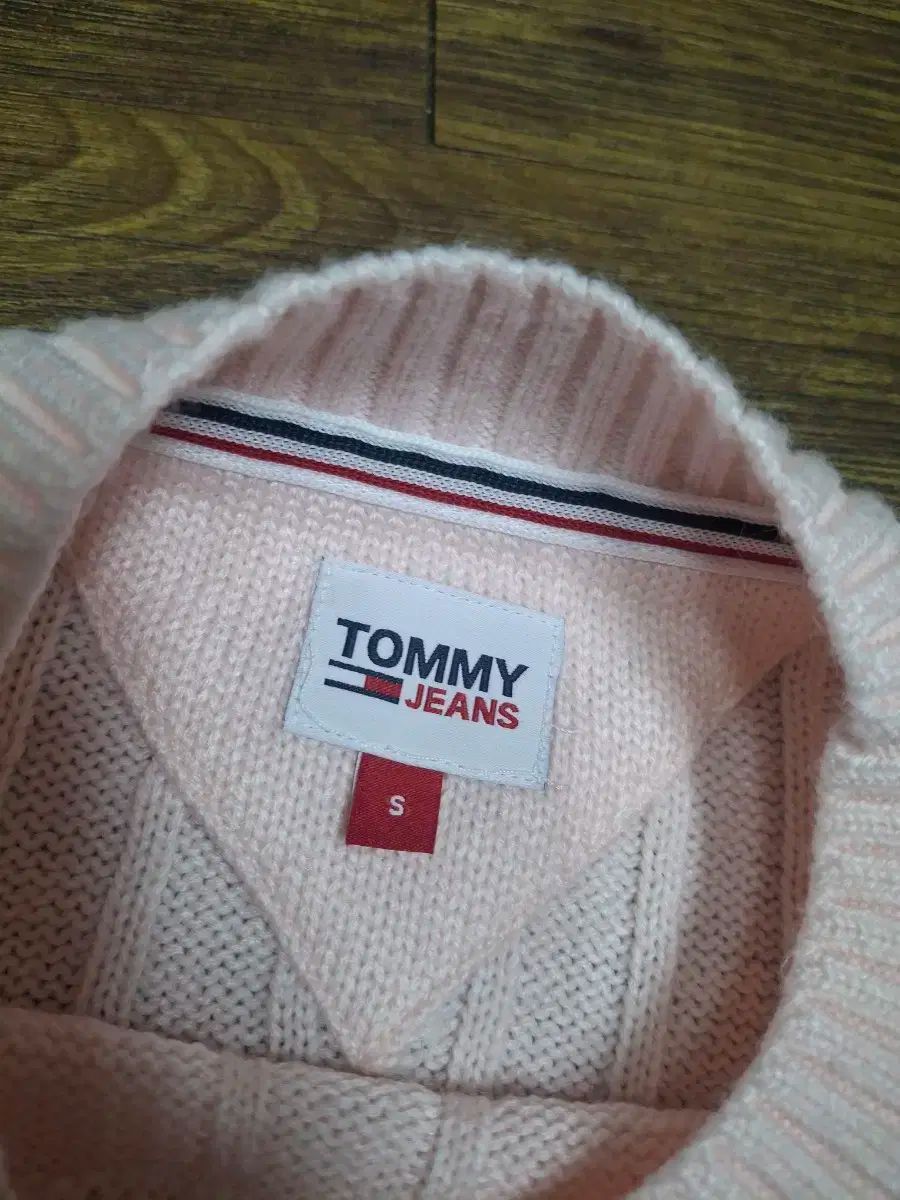 ケーブル ニット