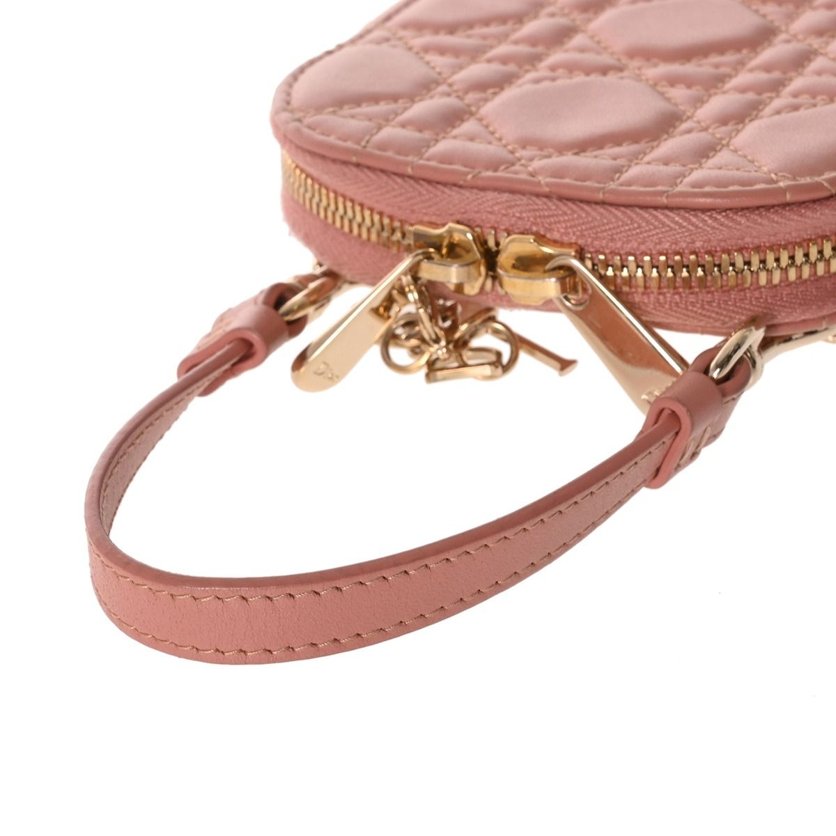 チェーンショルダー