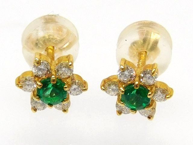 K 18 エメラルド 2つ合計0.14 ct ダイヤ 2つ合計0.21 イエローゴールド 1.0 g ピアス レディース 7 J