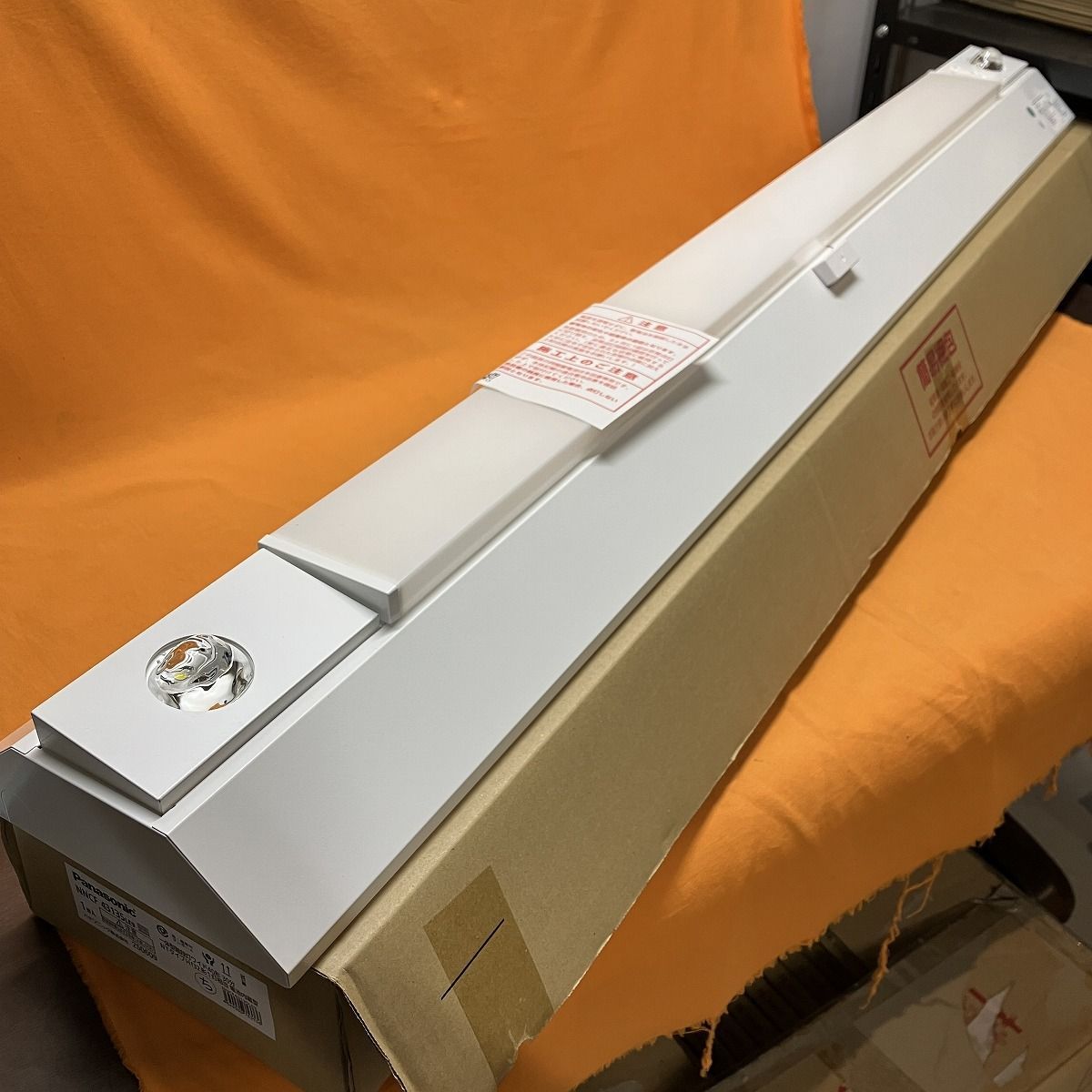 一体型LED階段灯 パナソニック 電池内蔵 リモコン自己点検機能付