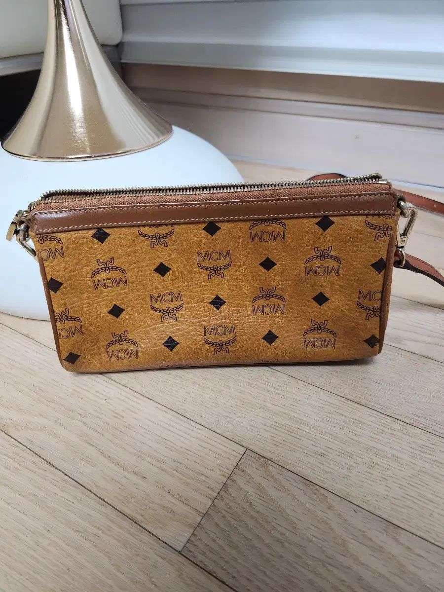 MCM ヴィセトス オレンジ ストライプ クロスバック