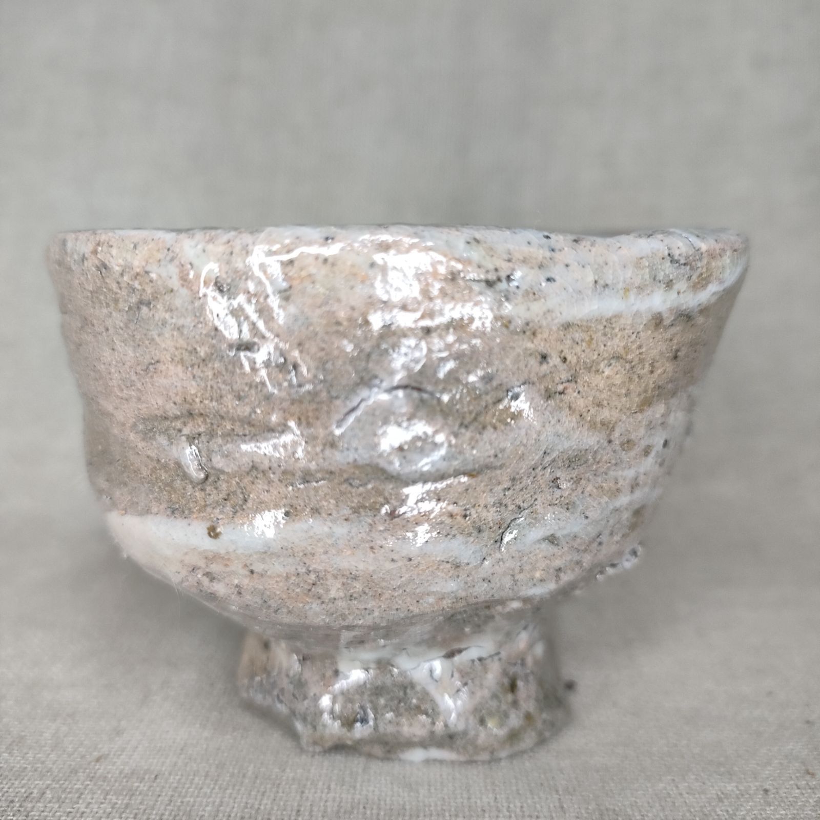 粗目石混じりぐい呑