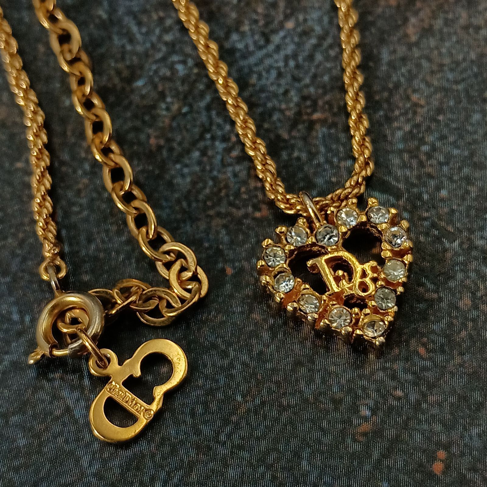✨Dior✨ディオール✨ラインストーン✨ハート型トップ✨ゴールド✨ネックレス✨ Christian Dior ディオール ラインストーン ハートネックレス ゴールド