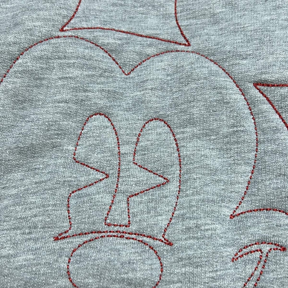  デシグアル パーカー サイズM レディース - ライトグレー×レッド 長袖 刺繍 MICKEY MOUSE ショート丈 プルオーバー Disneyコラボ パーカー トップス