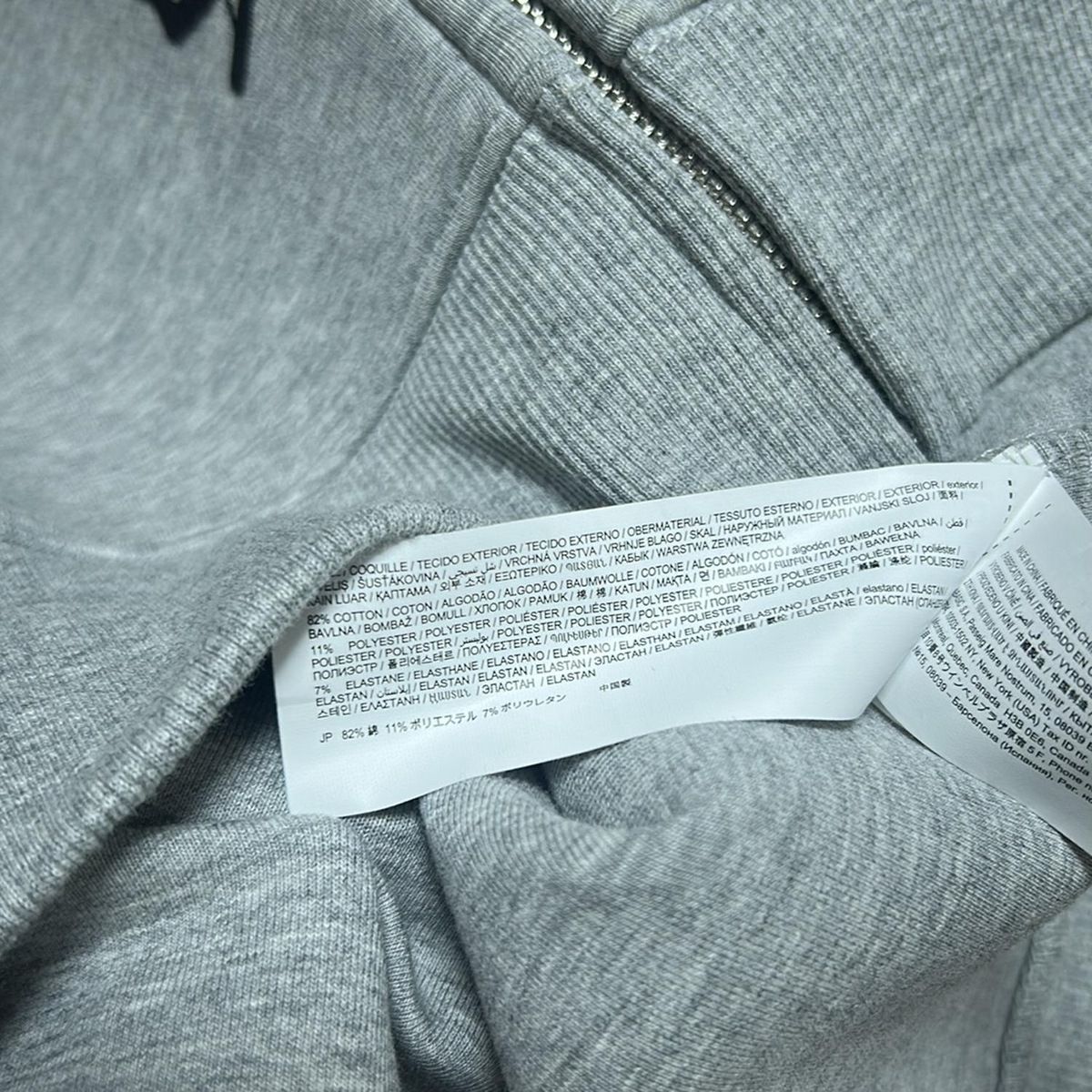 - ライトグレー×黒