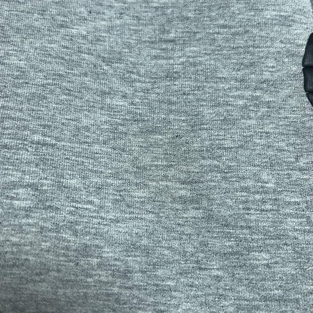 品質保証で 、高速配送！ Desigual デシグアル パーカー サイズM レディース - ライトグレー×黒 長袖 ジップアップ 難あり