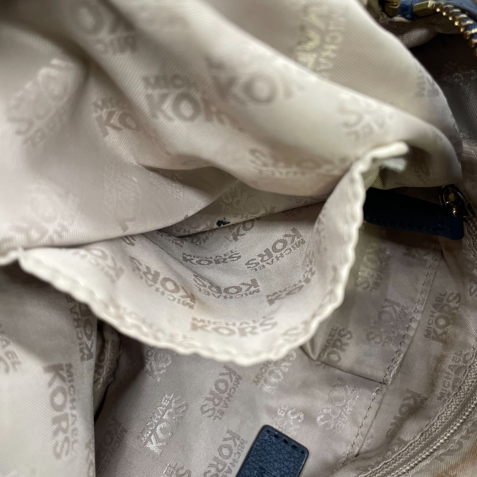 レザー ネイビー