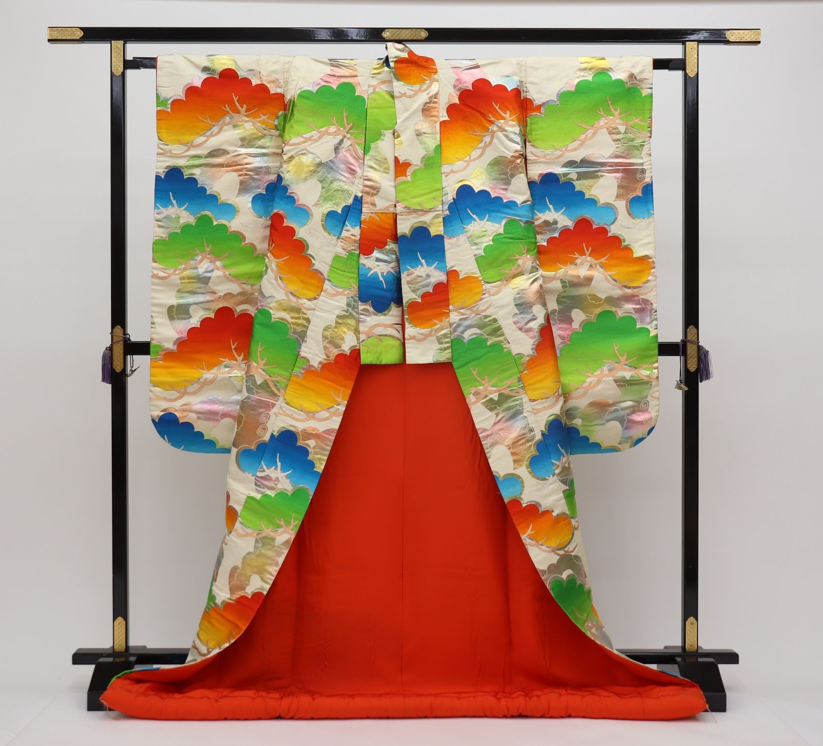 色打掛 錦松文 三色松 龍村美術織物 特製桐箱 b 7594