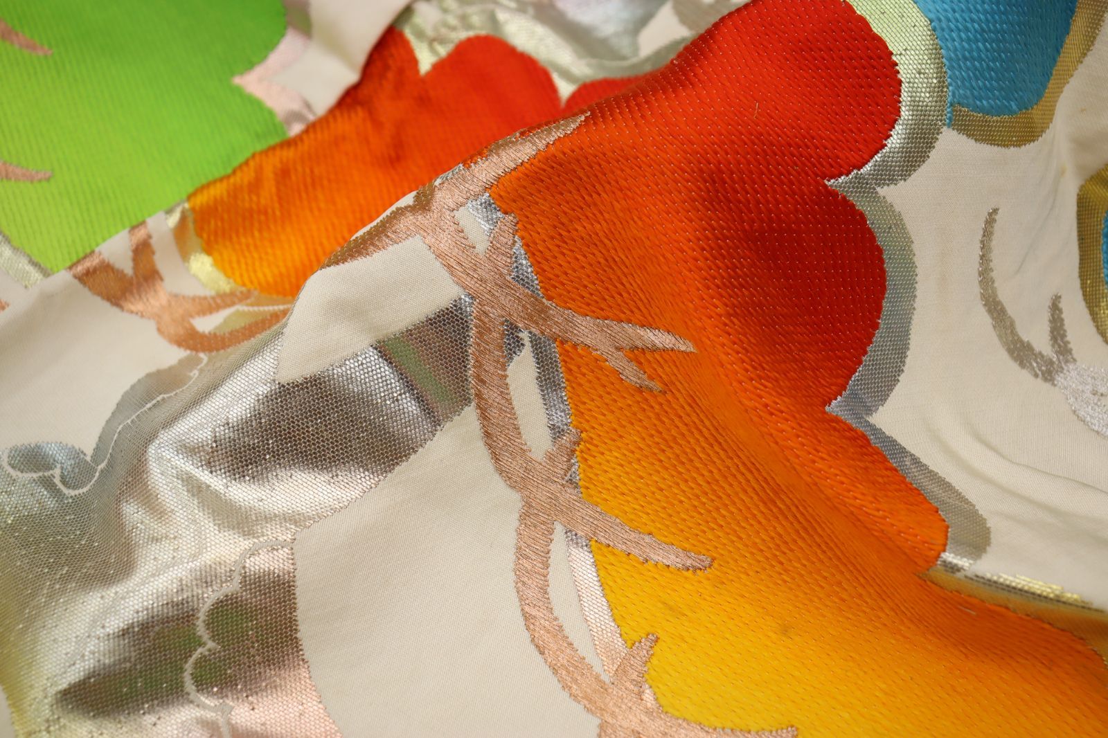  色打掛 錦松文 三色松 龍村美術織物 特製桐箱 b 7594 白無垢 色打掛 着物