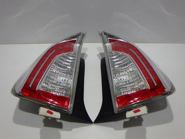 ZVW30系 プリウス 後期 純正テールランプ ASSY左右 SET STANLEY 47-55