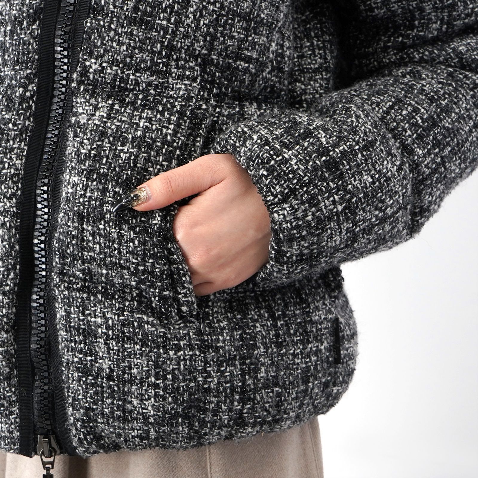 MONCLER モンクレール ラメ ツイード ダウンジャケット - メルカリ