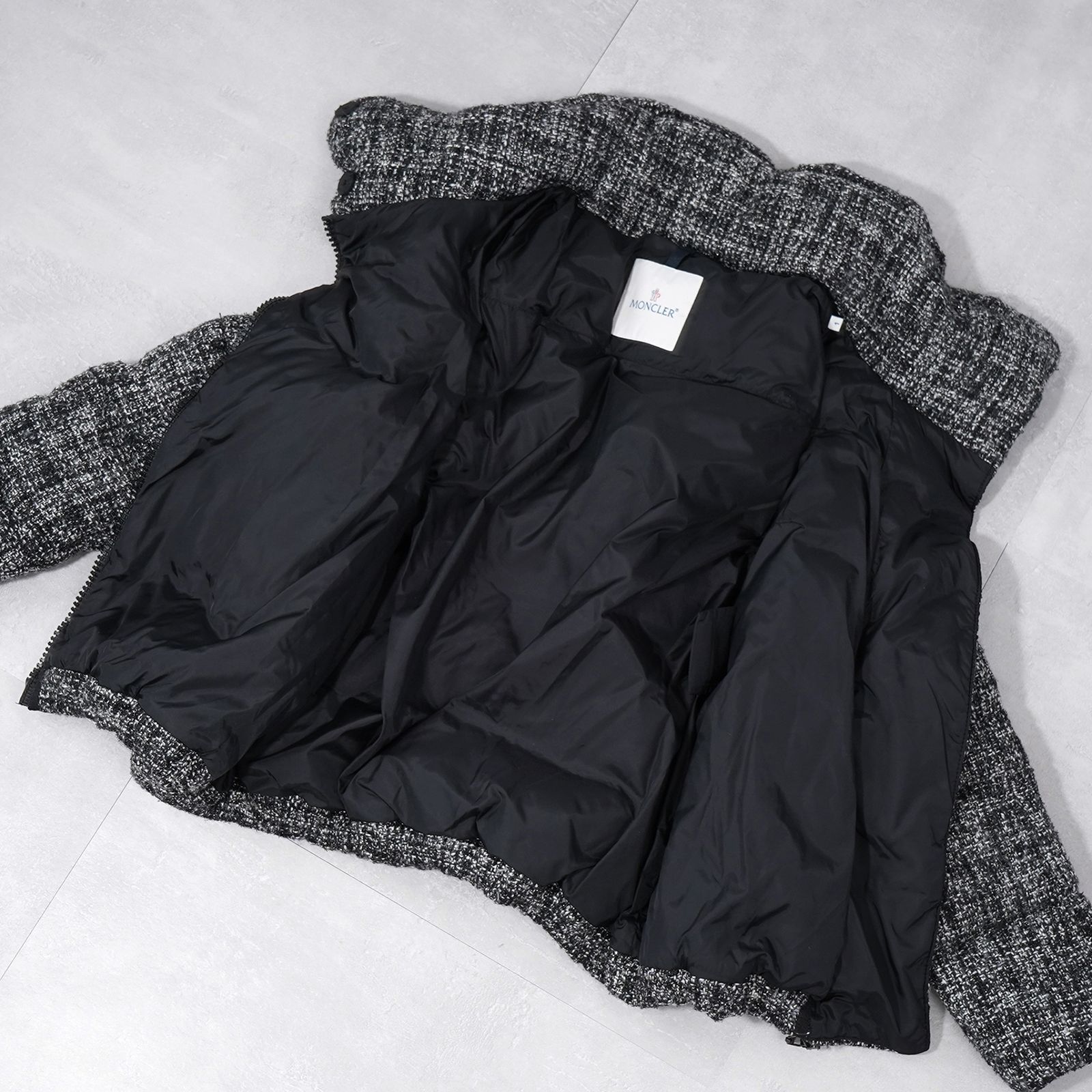 MONCLER モンクレール ラメ ツイード ダウンジャケット - メルカリ