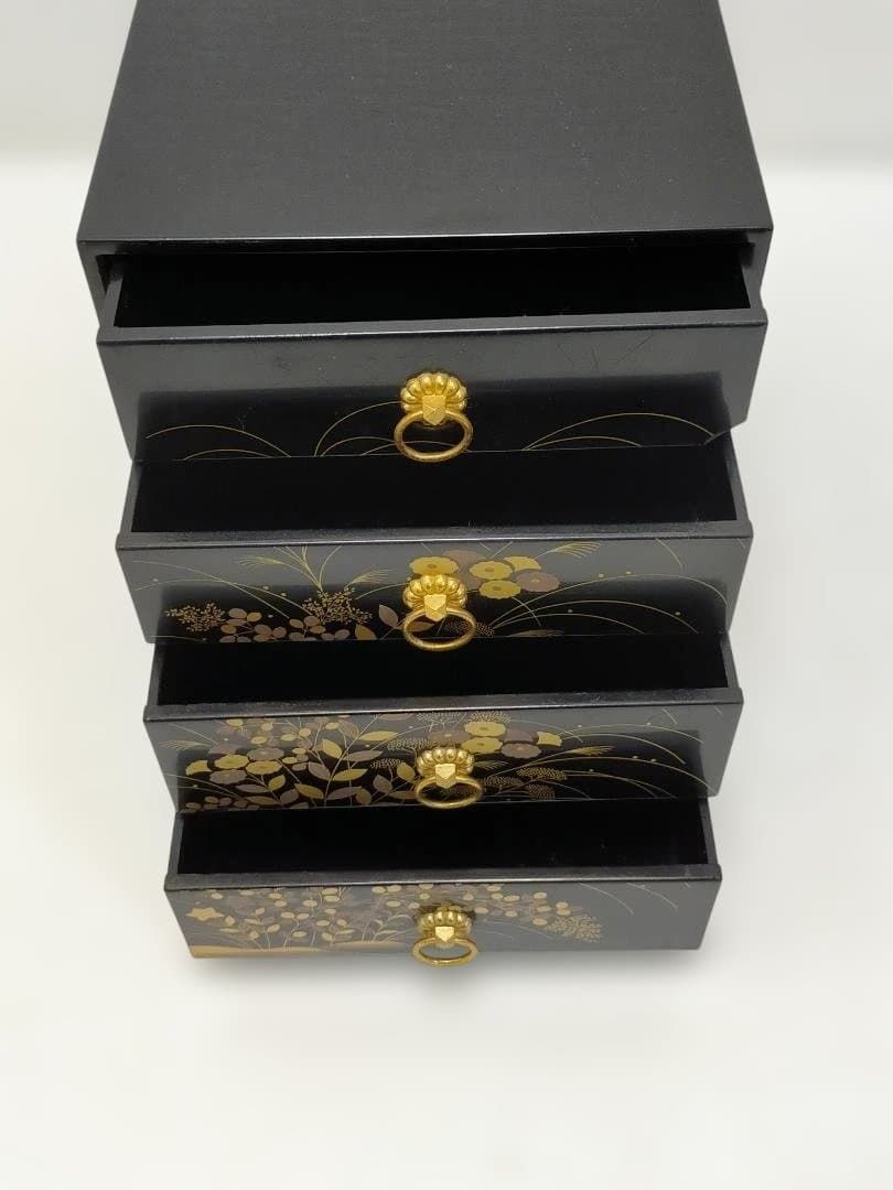 送料無料】資生堂 花椿会 限定 高台寺風蒔絵 ハイプリオール記念品