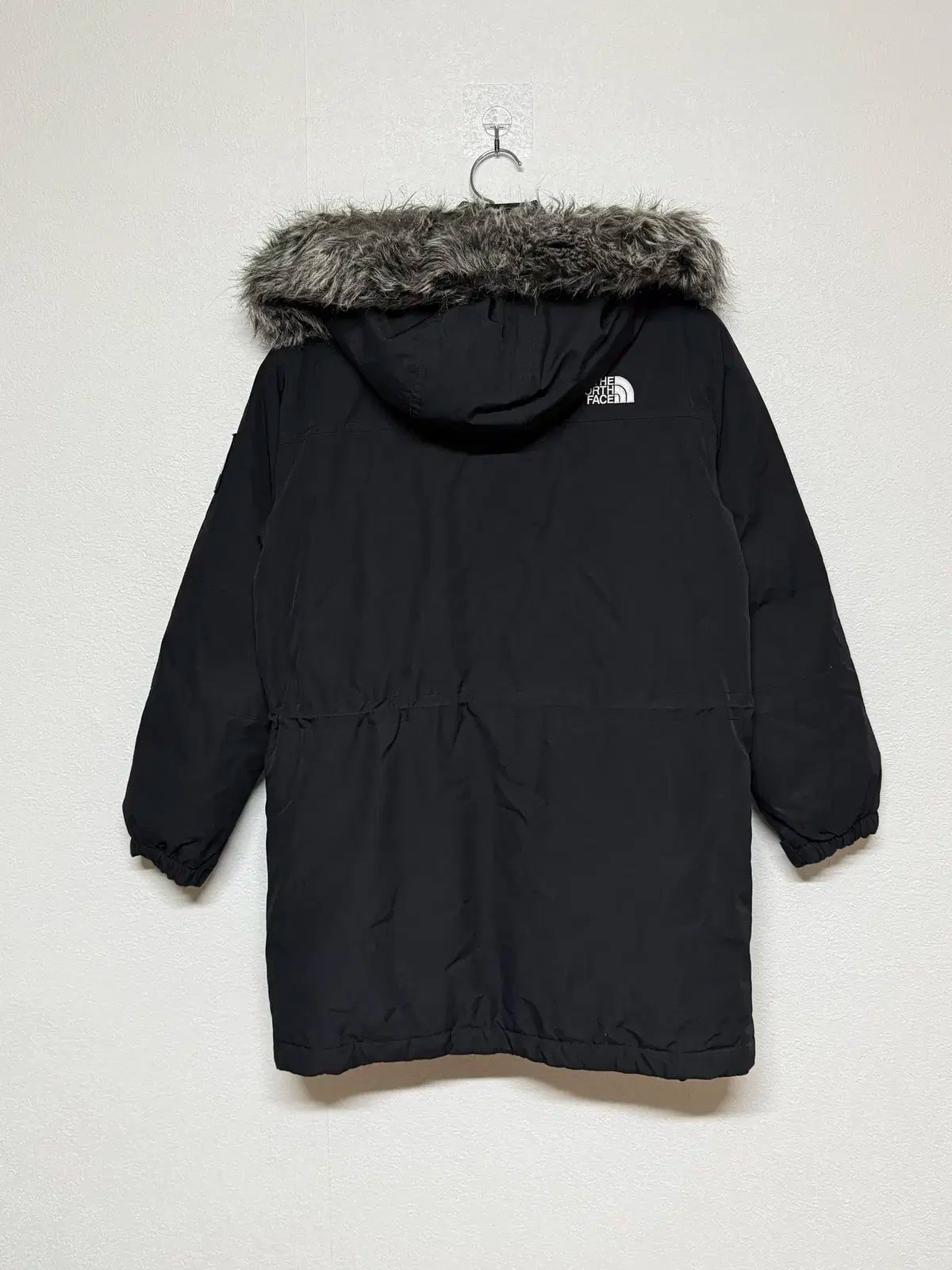 THE NORTH FACE ザノースフェイス キッズ マウンテンパーカー ダックダウン ダウン 140 9-10歳