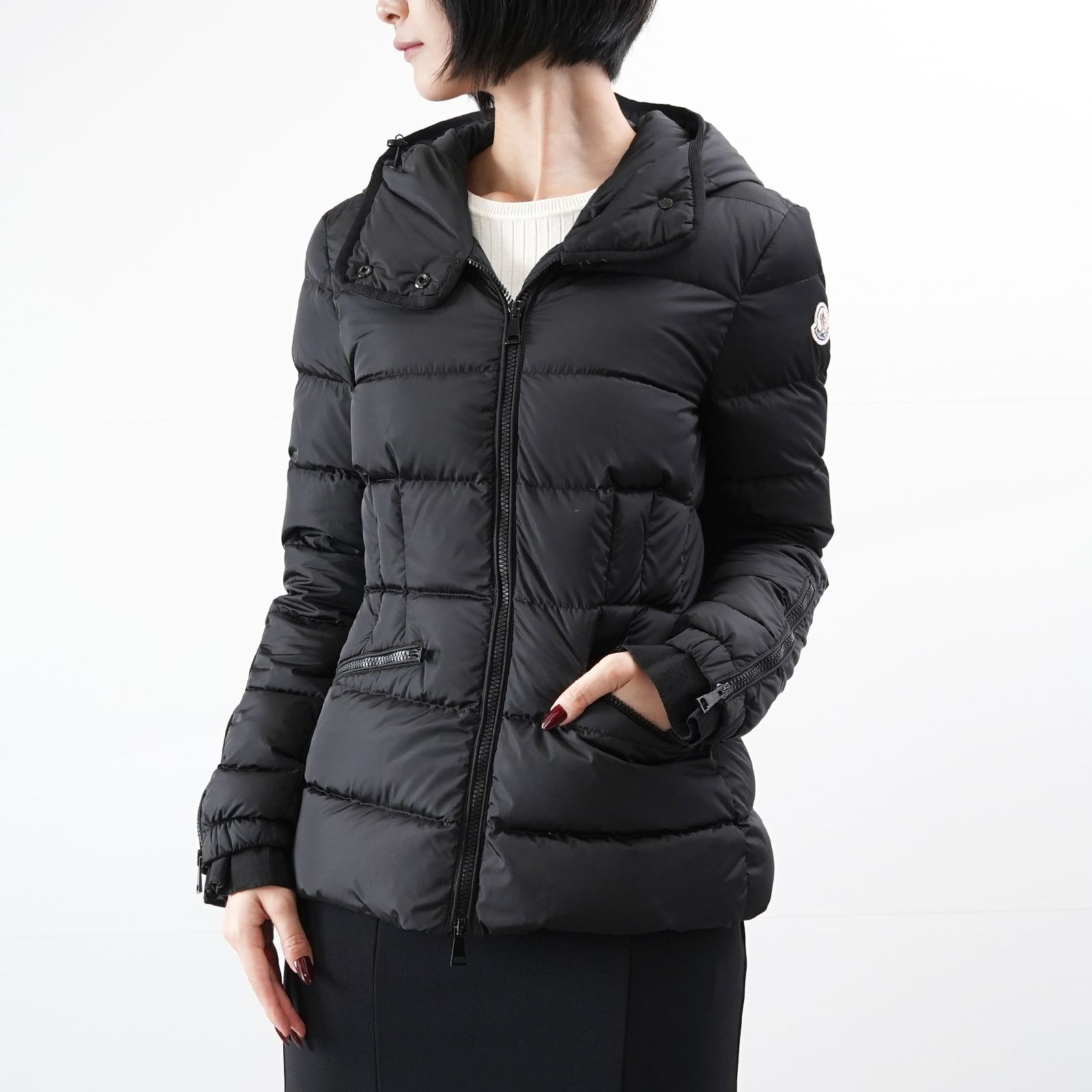 MONCLER モンクレール BETULA ダウンジャケット 4696605 54155 - メルカリ