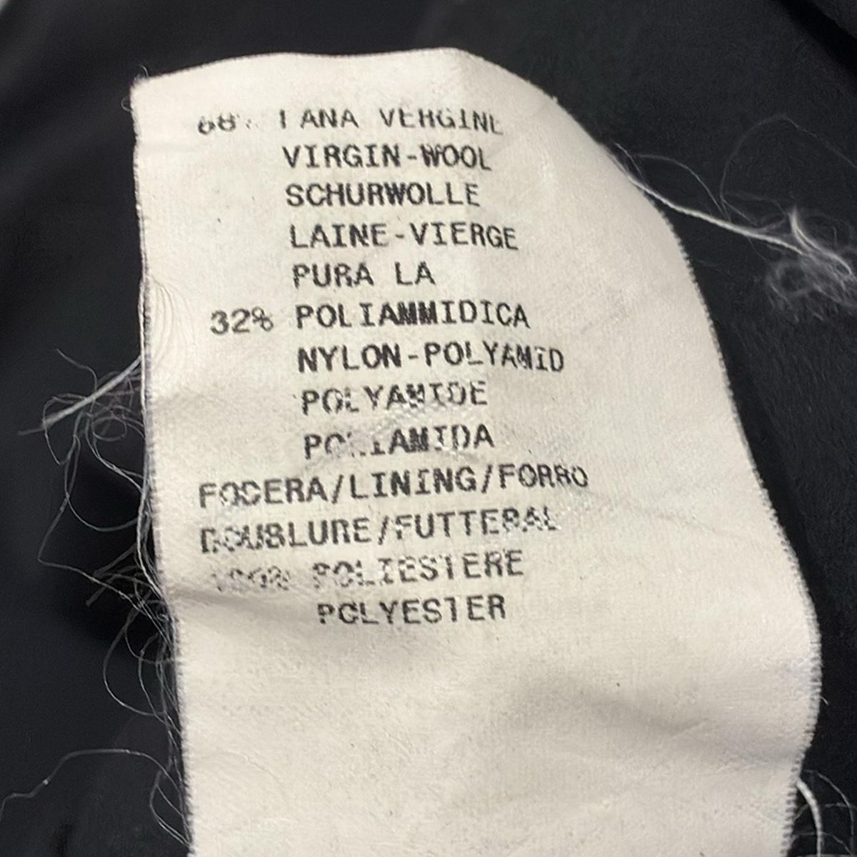 クルーネック ノースリーブ