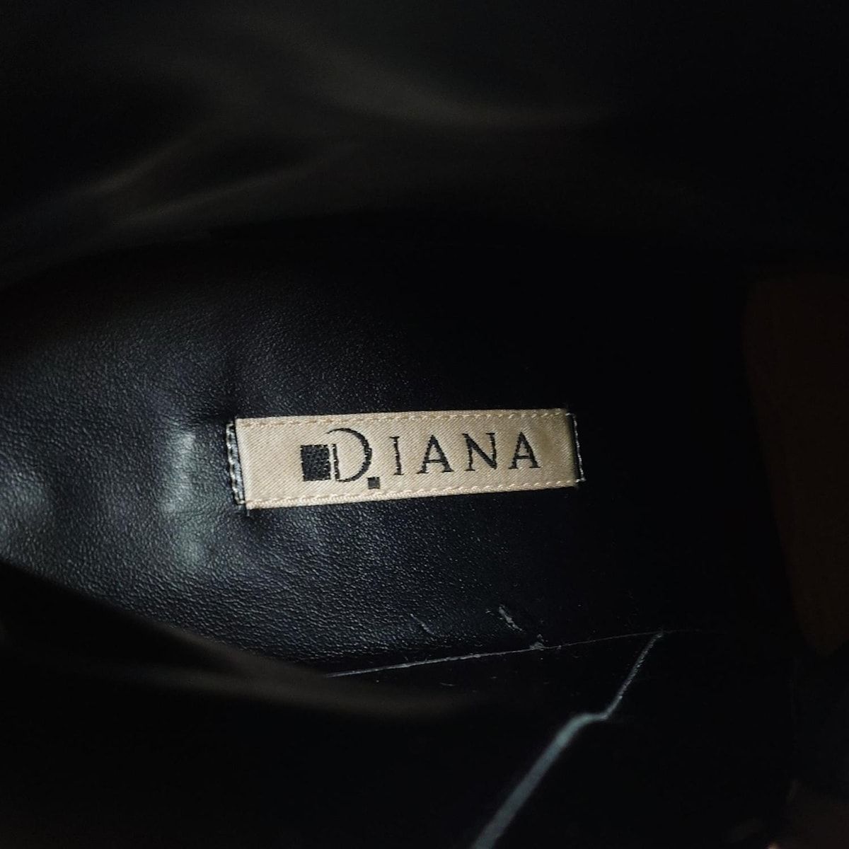 ダイアナ ショートブーツ