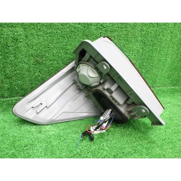 車 アルファード GGH25W 右テールランプ・テールライト 350S コイト 58 