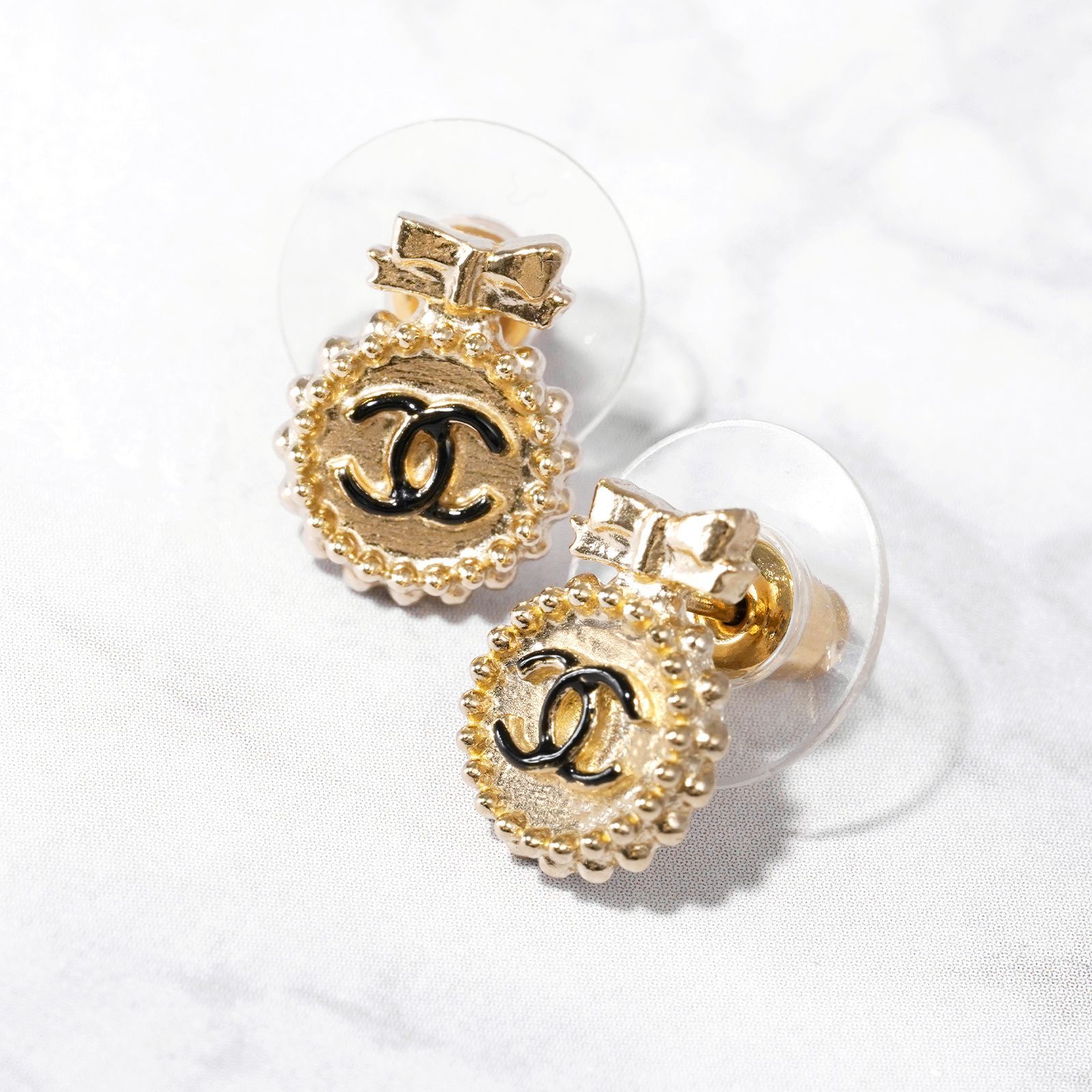 CHANEL ココマーク リボン ゴールド ピアス