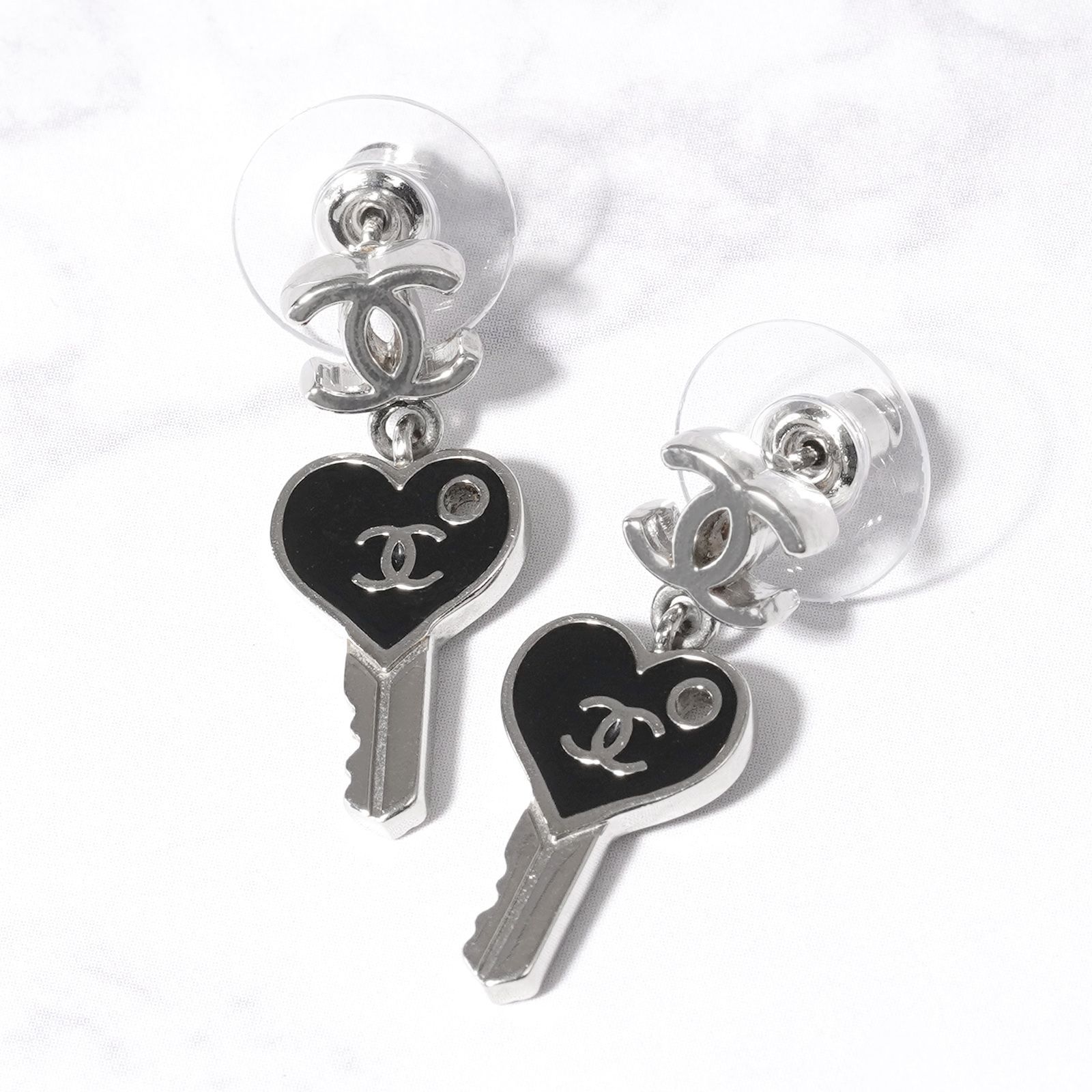 CHANEL シャネル ココマーク 鍵モチーフ ピアス