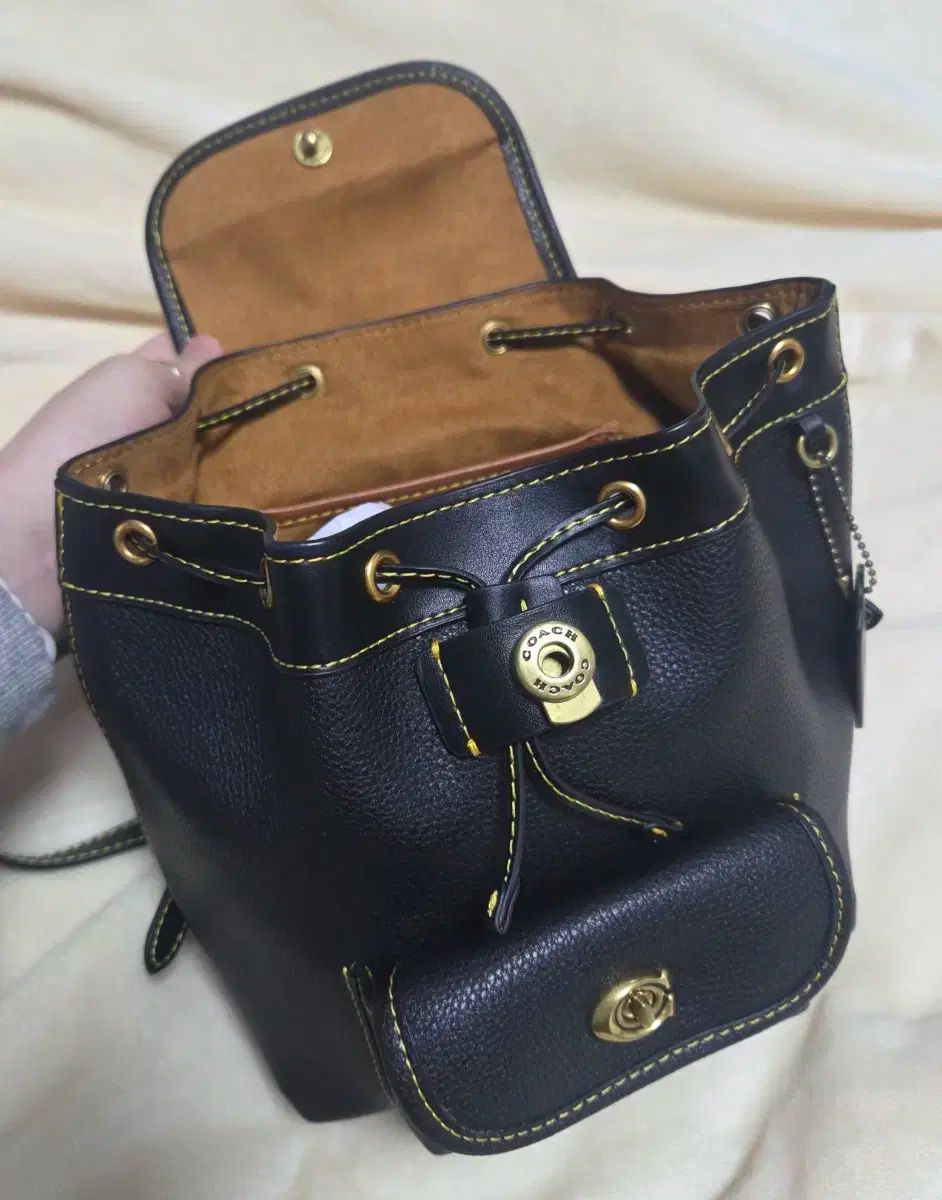 【最大80％OFF！】 コーチ リーヤ バックパック 21 ブラック