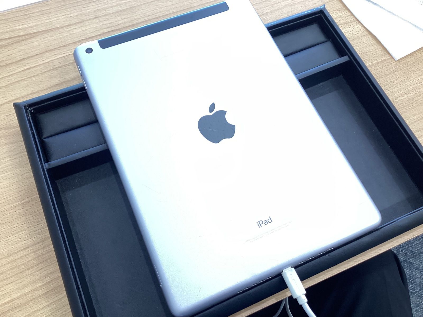SA168 Apple iPad 第五世代 第5世代 32GB