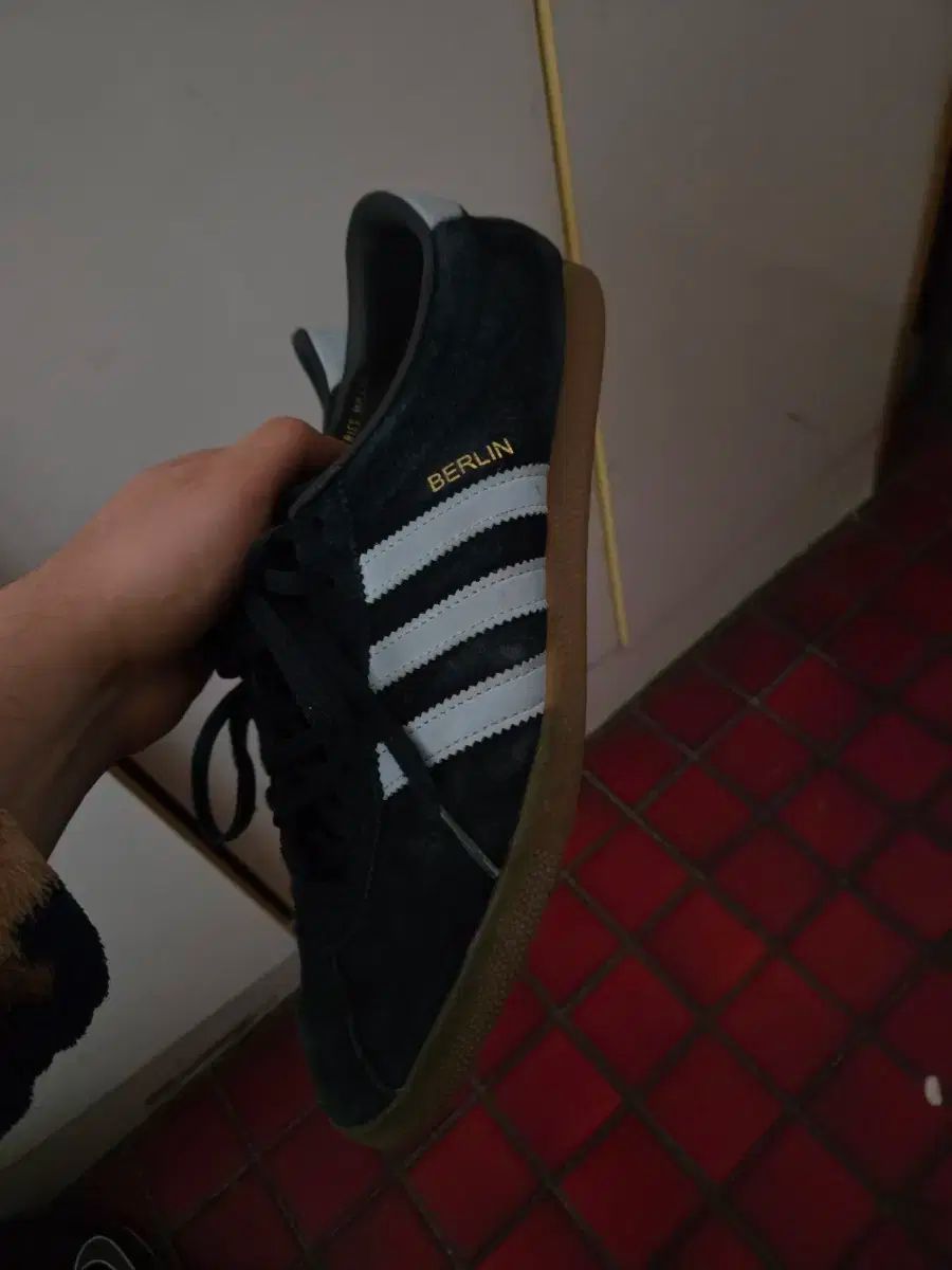 アディダス ベルリン ネイビー 270