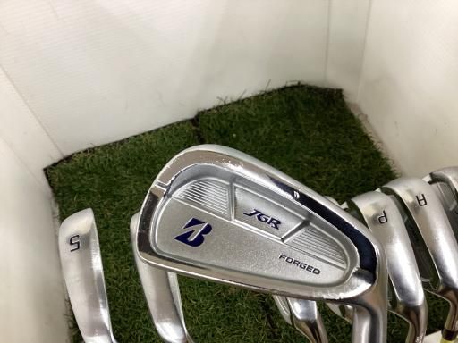 ブリヂストン BRIDGESTONE JGR FORGED 8S アイアンセット IR Tour AD J16-11I フレックスR メンズ 男性用 右利き 右用 Cランク ゴルフクラブ